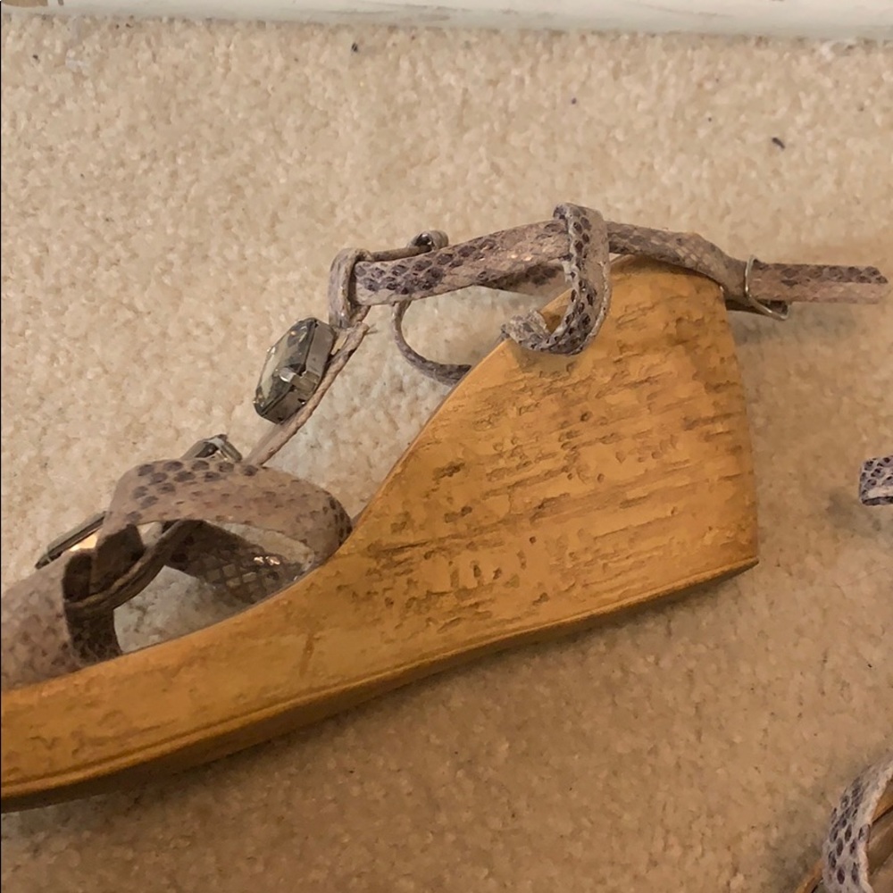 Sandals - Picture 2 of 4